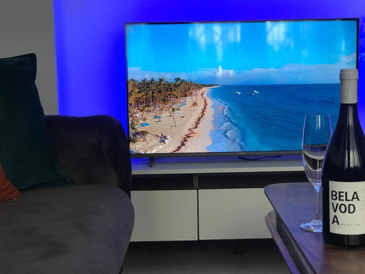 Blue Sky Apartment Скопие Екстериор снимка